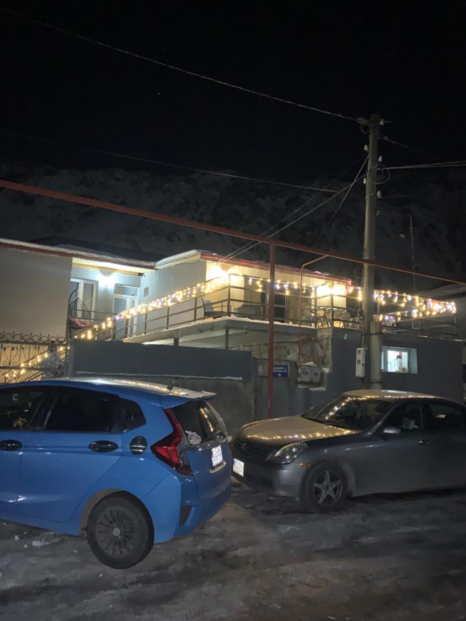 Mate'S Home Kazbegi Экстерьер фото